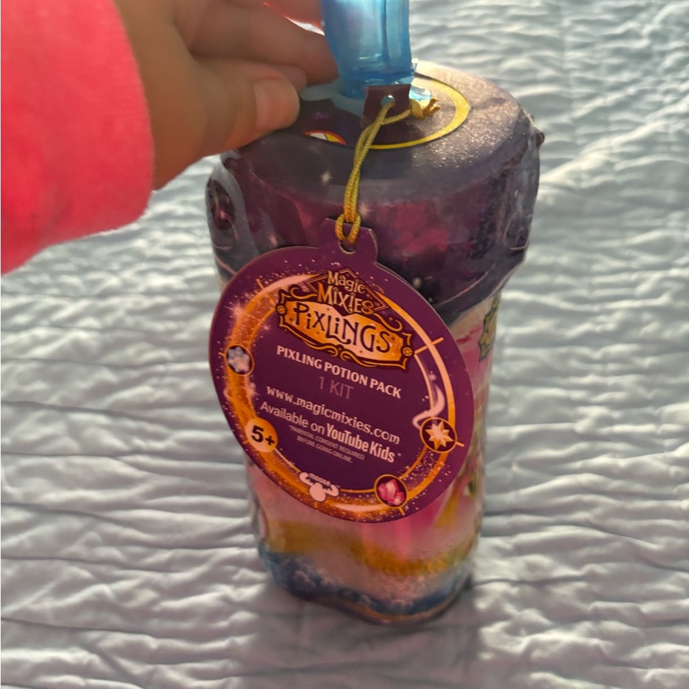 Pixlings Enchanted Doll - Picture 4 of 6